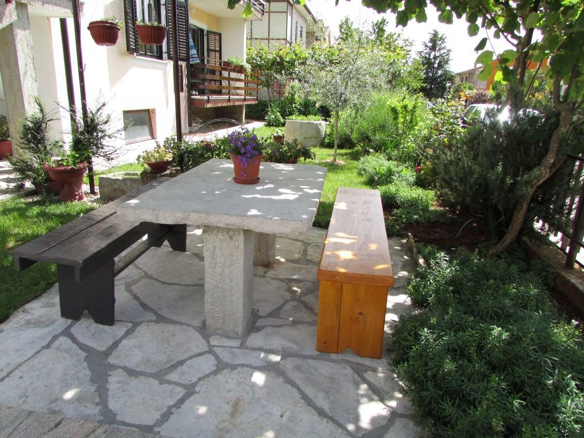 أوماغ Mirela House With Apartment المظهر الخارجي الصورة